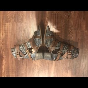 ISO. Desperately searching for these in 8.